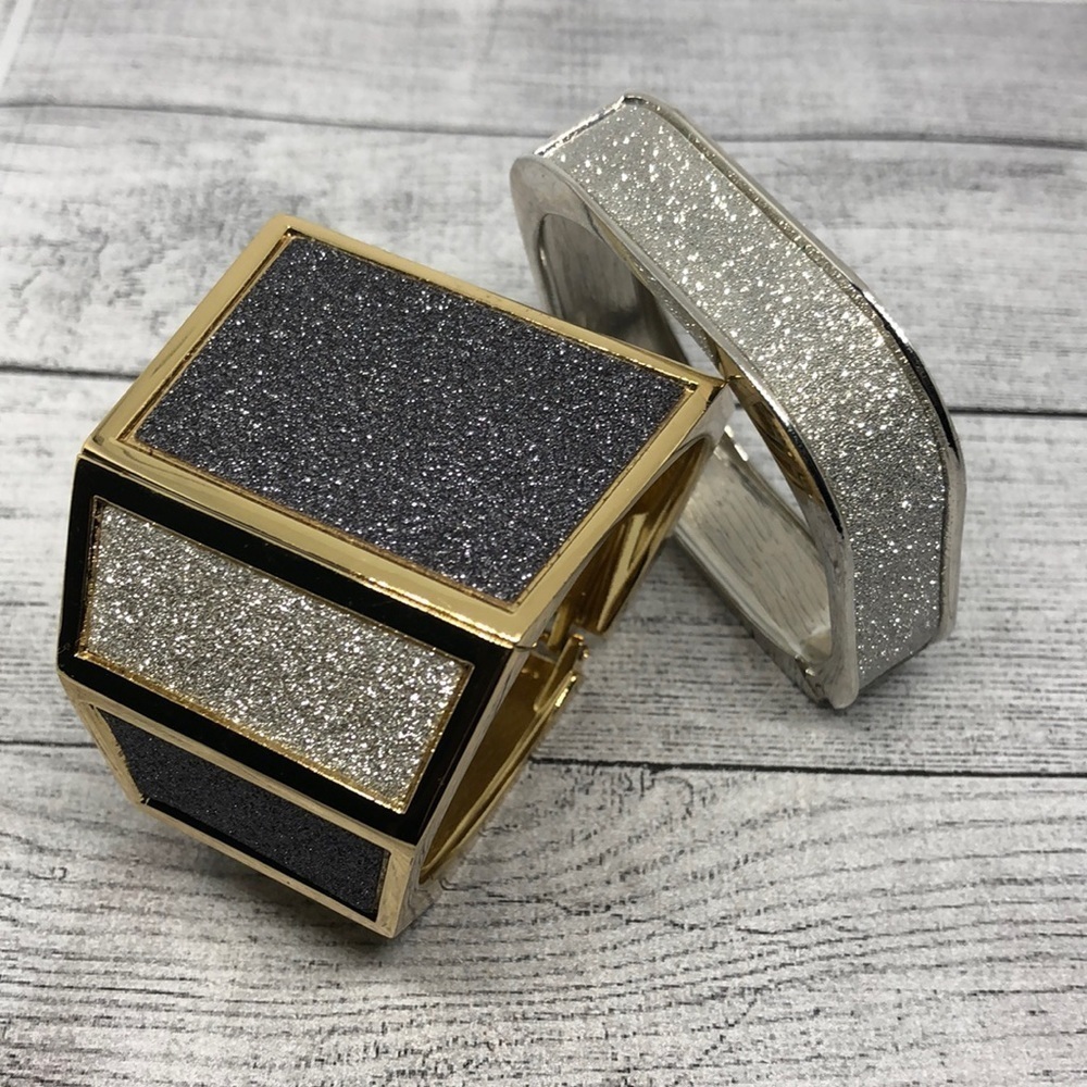 STATEMENT style big glittery multi tone bracelet free extra